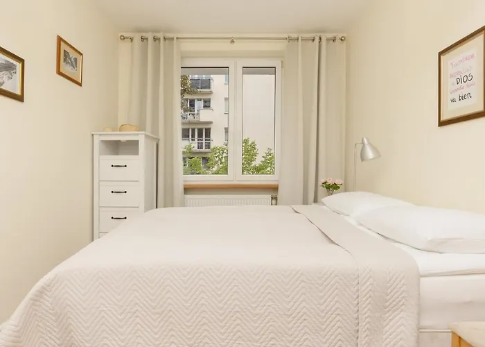 Center Zurawia By Renters