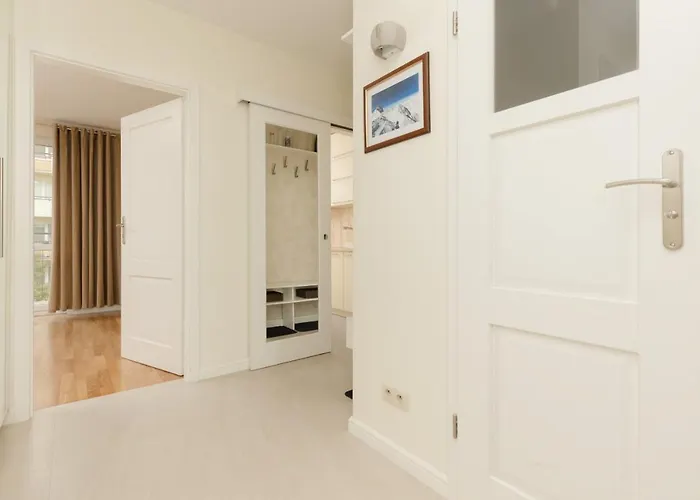 Center Zurawia By Renters Apartman Varsó