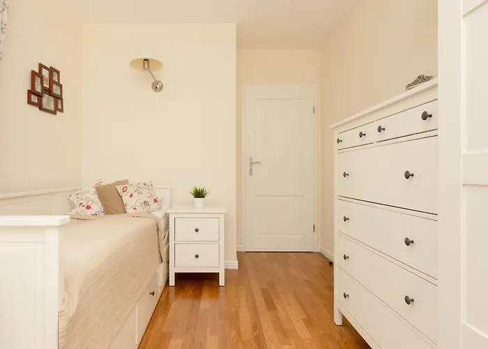 Center Zurawia By Renters