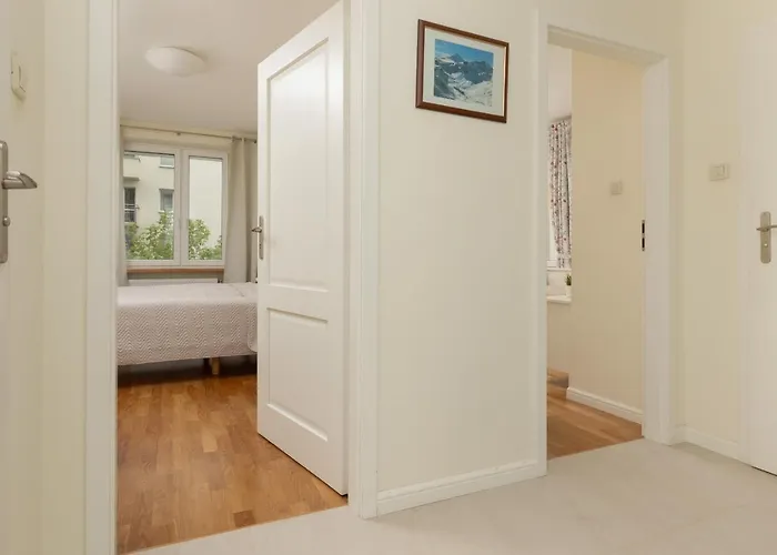 Center Zurawia By Renters Apartman