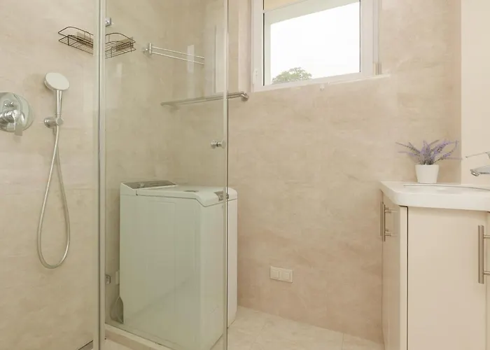 Apartman Center Zurawia By Renters Varsó