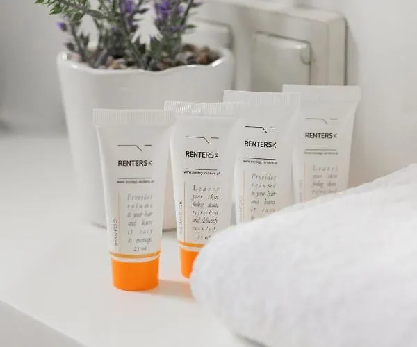 Apartman Center Zurawia By Renters Varsó