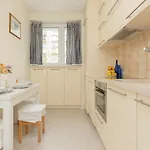 Center Zurawia By Renters *